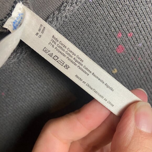 Free People Movement Size xs Make It Count Sweatshirt Grey Splatter Paint Frayed - Picture 4 of 8